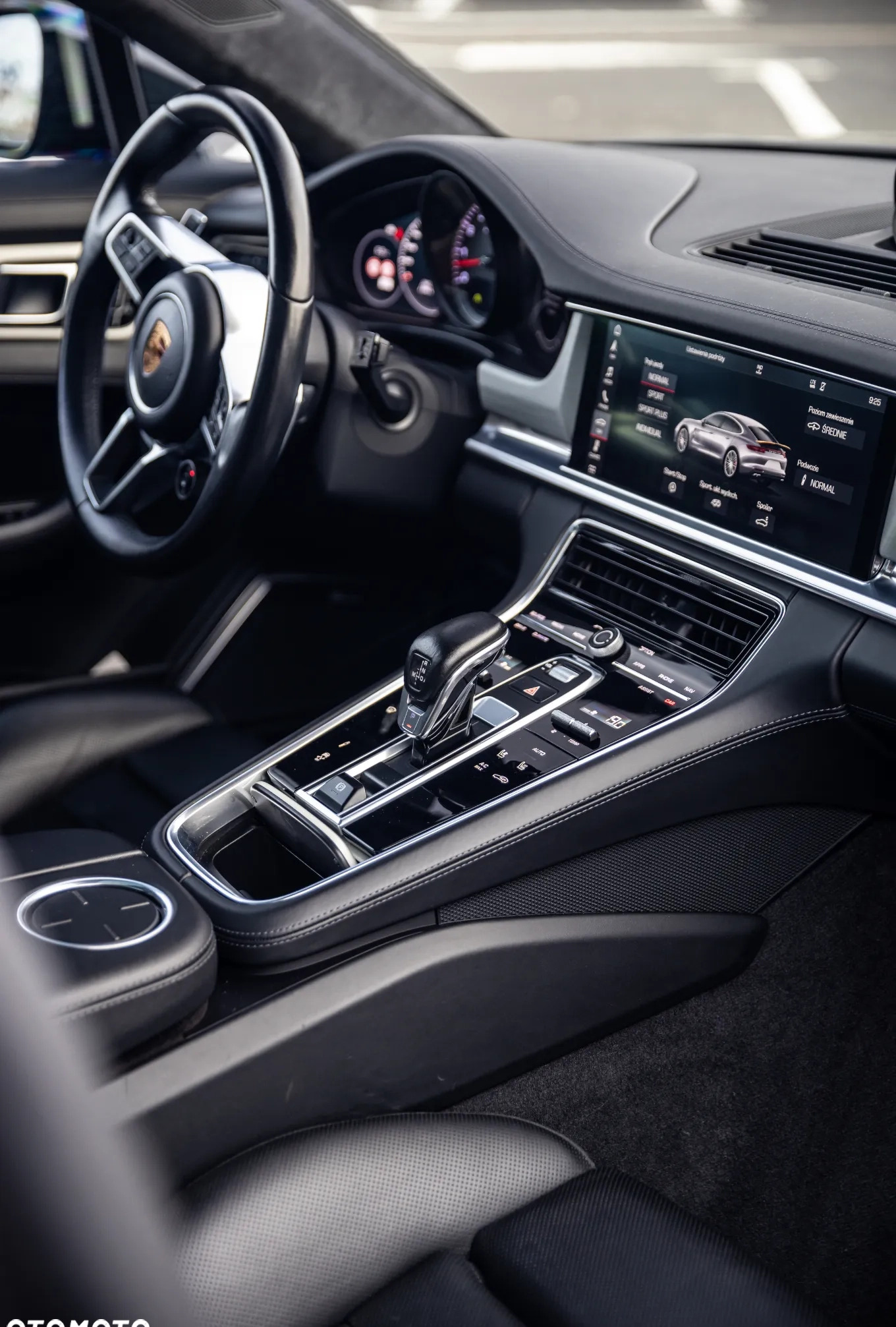 Porsche Panamera cena 379000 przebieg: 108904, rok produkcji 2017 z Wrocław małe 172